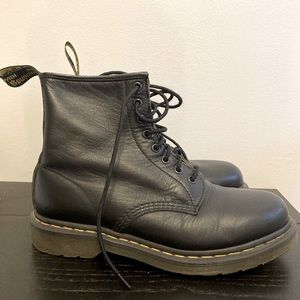 Dr Martens 1460 Nappa boots. Size 9.